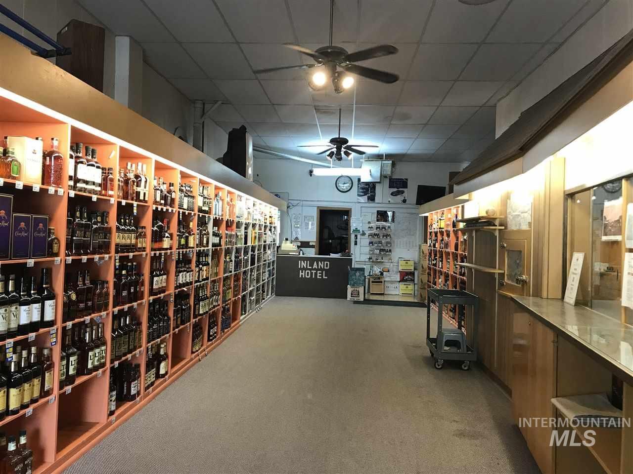 525 State Hwy 8, Troy, ID 83871